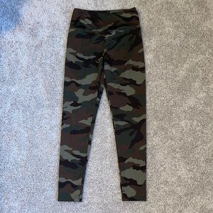 Forever 21 activewear leggings size small